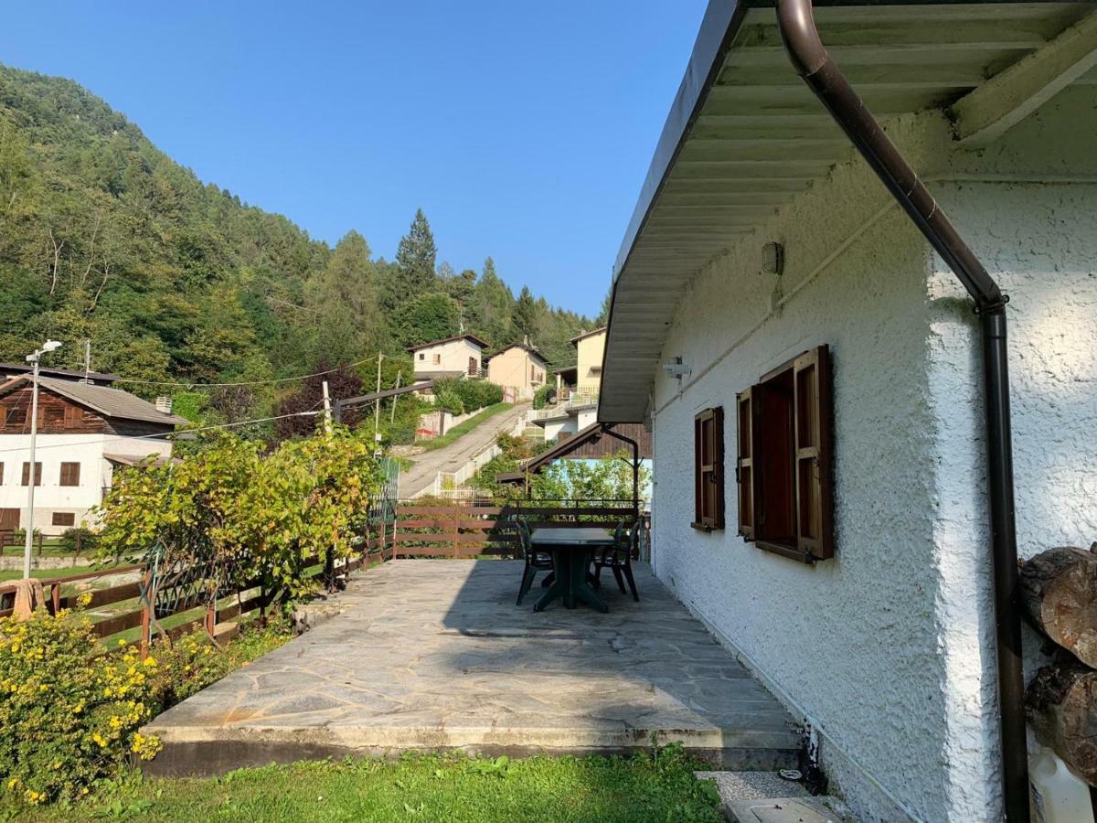 Villetta Nel Verde Villa Sondrio Buitenkant foto